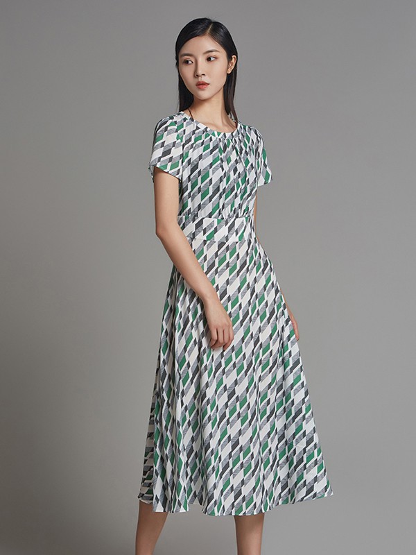 路卡西女装2021春夏季