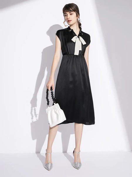 读衣拾年女装2021春夏季