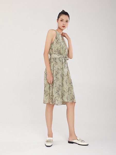 EATCH女装2021春夏季