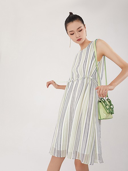 EATCH女装2021春夏季