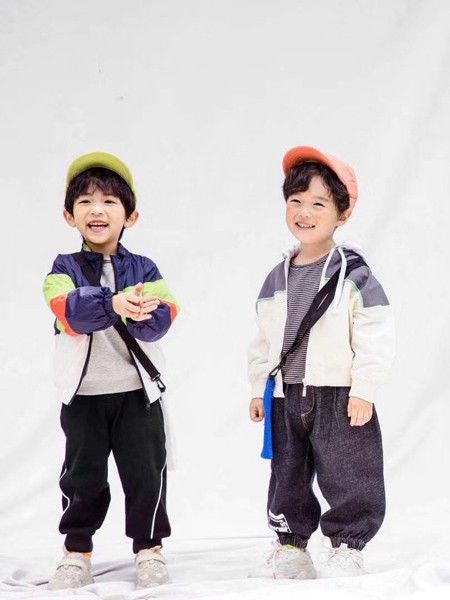 魔方童装2021秋冬季