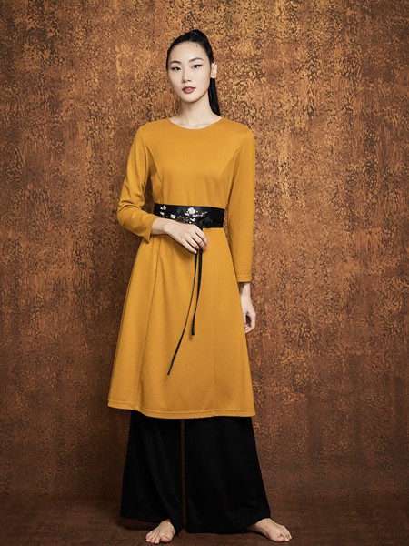 见花开女装2021秋冬季