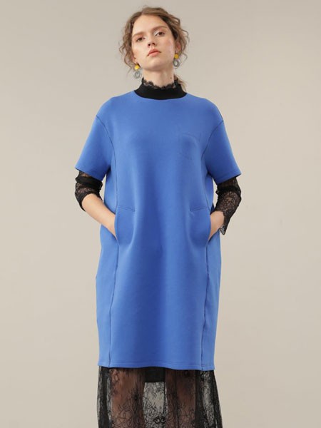 尘辗女装2021秋冬季