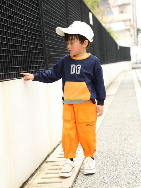 果萌童装2021秋冬季