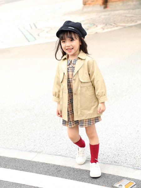 果萌童装2021秋冬季