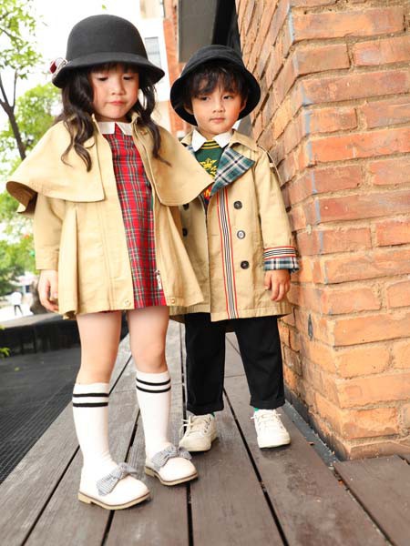 果萌童装2021秋冬季