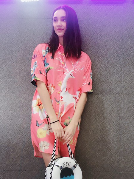 艾卓拉女装2021春夏季