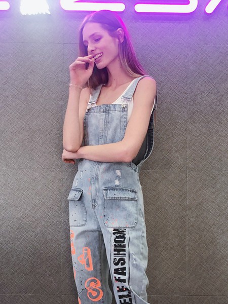 艾卓拉女装2021春夏季