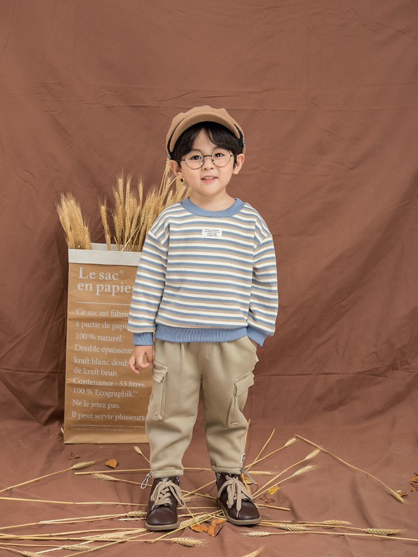 小嗨皮2021秋冬季蓝色条纹T恤