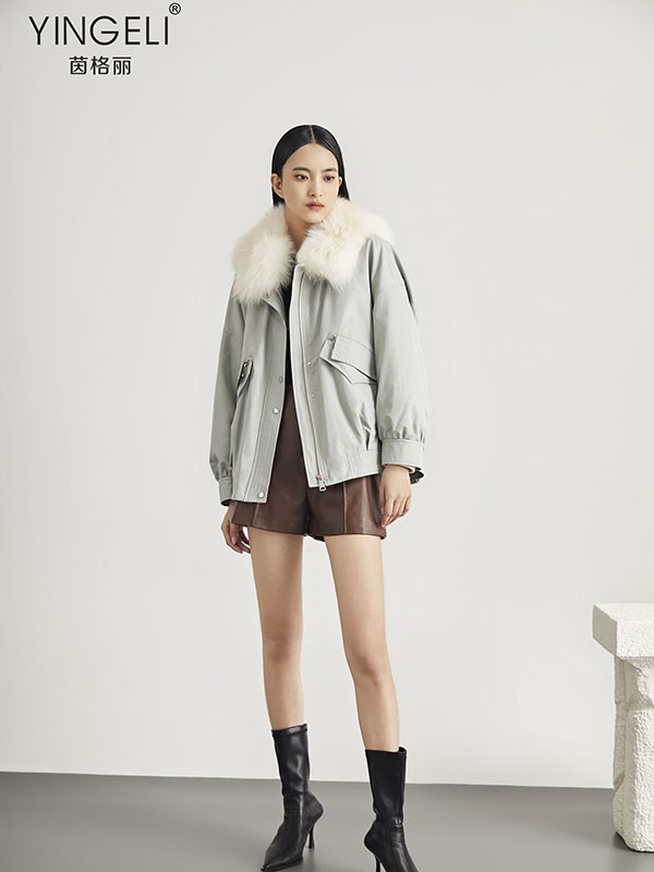 茵格丽2021秋冬季绿色带毛领派克服