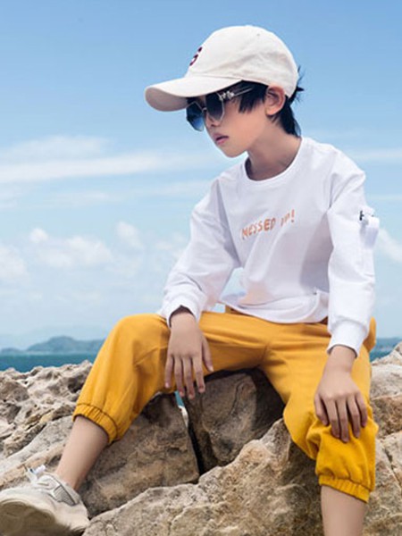 名书曼秀2022春夏季白色T恤