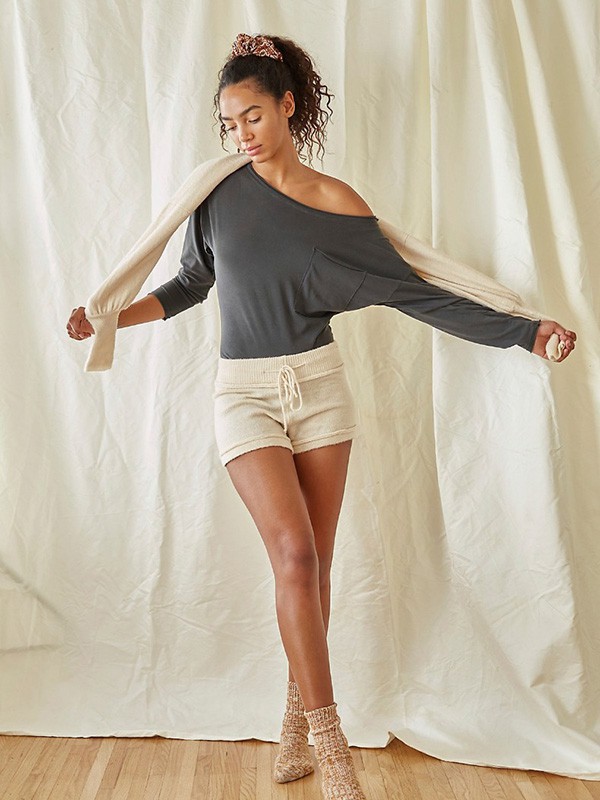 FreePeople2022秋冬季白色短裤