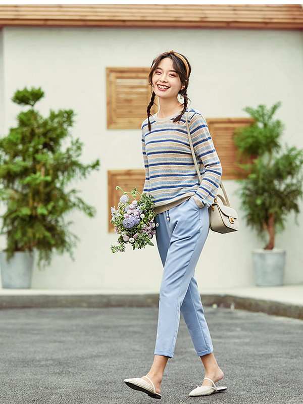 艾路丝婷女装2022秋冬季白色T恤