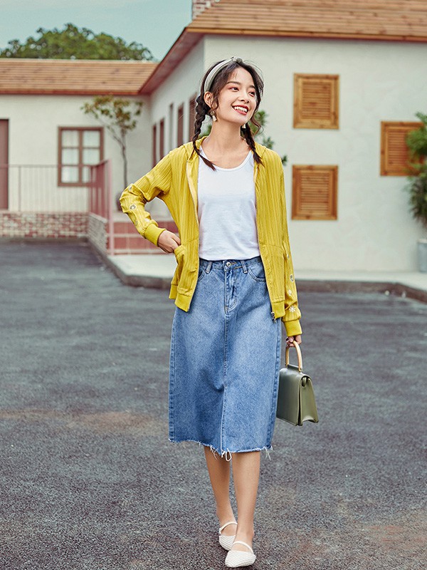 艾路丝婷女装2022秋冬季白色T恤