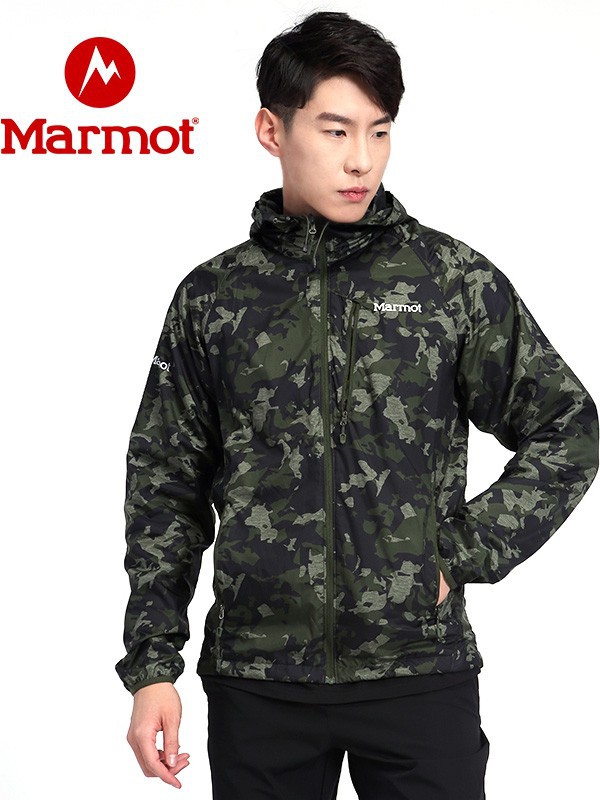 土拨鼠运动装2022秋冬季军绿色冲锋衣