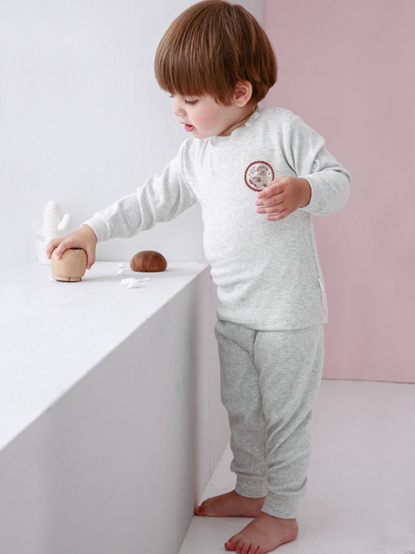 婴乐岛童装2022秋冬季白色T恤