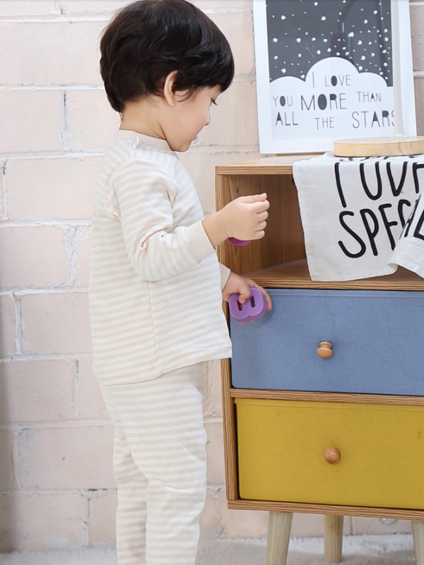 婴乐岛童装2022秋冬季白色T恤