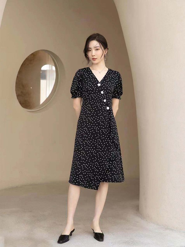 纪凡·尼亚GIVEN·NIAY女装2022夏季黑色连衣裙