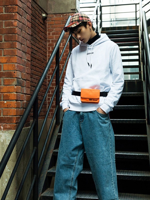 izzue休闲装2022秋冬季白色卫衣