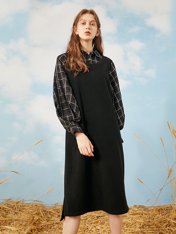 爱居兔女装2022秋冬季黑色连衣裙