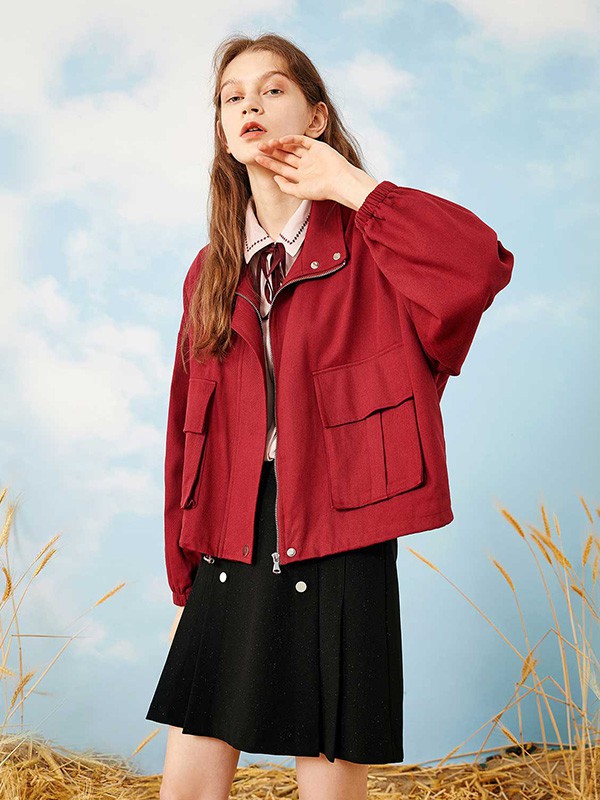 爱居兔女装2022秋冬季酒红色风衣