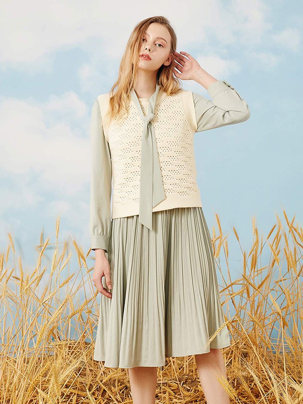 爱居兔女装2022秋冬季绿色衬衫裙