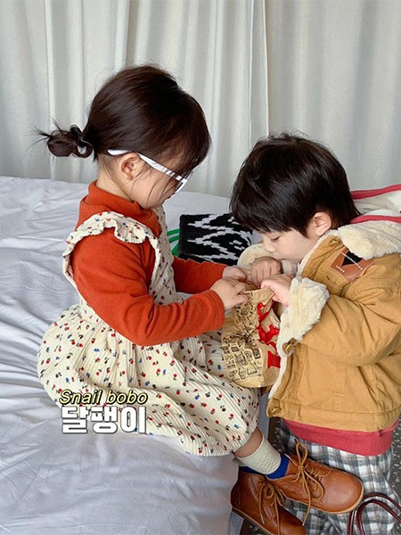 蜗牛啵啵童装2022秋冬季黄色棉服