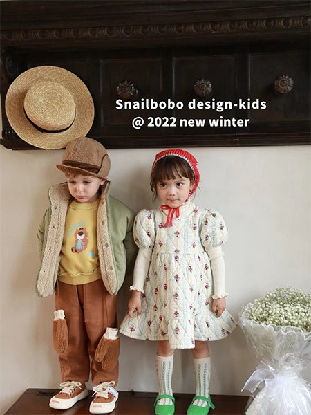 蜗牛啵啵童装2022秋冬季白色打底裙