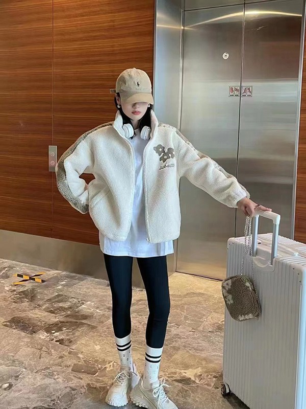 UUFUSHI2022秋冬季白色大衣