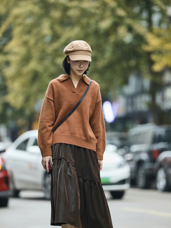 西町村屋女装2022秋冬季咖啡色毛衣