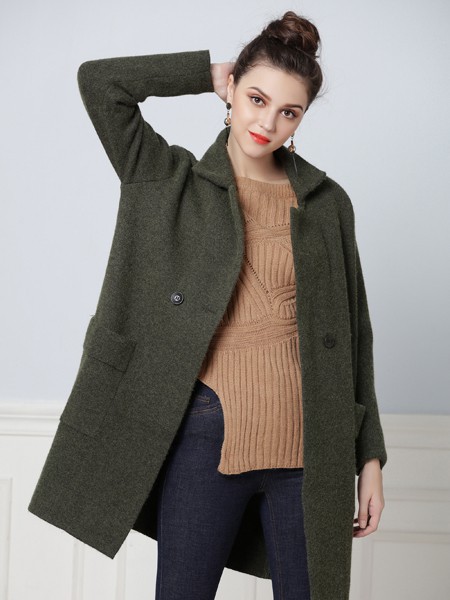 彤欣格女装2022秋冬季军绿色大衣