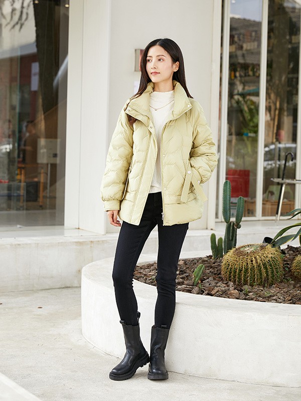 艾蜜唯娅女装2022秋冬季黄色外套