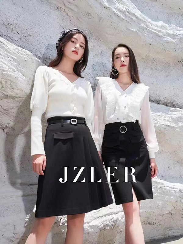 珈姿莱尔女装2022秋冬季黑色包臀裙