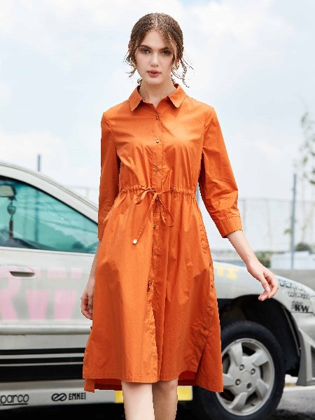 AUE女装2022秋冬季橙色衬衫裙