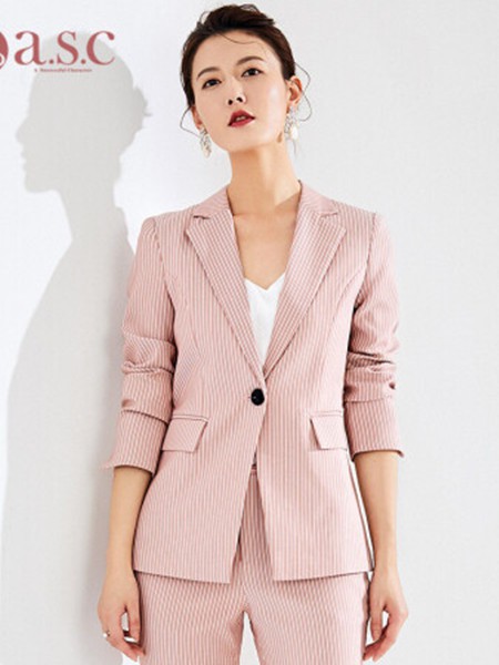 艾尚臣女装2022秋冬季粉色西装