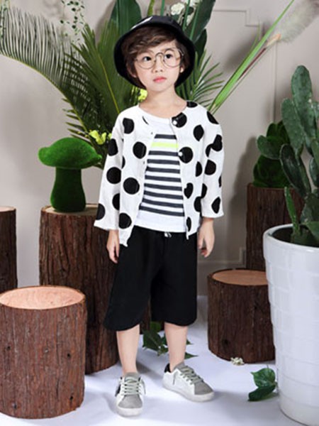 夏卡豆丁童装