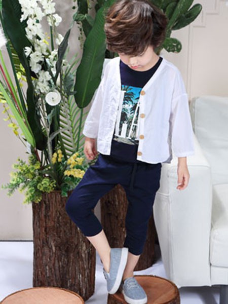 夏卡豆丁童装2022秋冬季黑色T恤