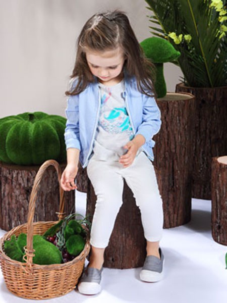 夏卡豆丁童装2022秋冬季白色T恤