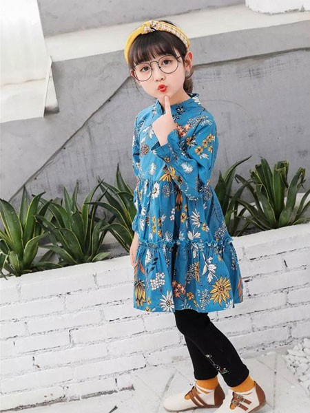 棉来啦童装2022秋冬季蓝色连衣裙