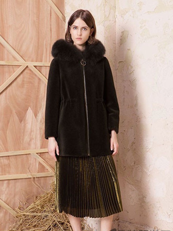 德芙瑞女装2022秋冬季黑色棉服