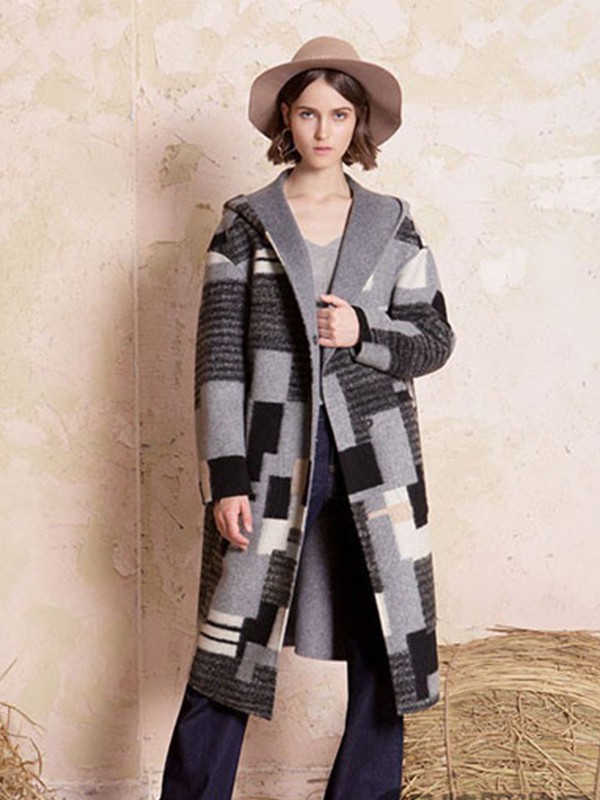 德芙瑞女装2022秋冬季黑色大衣