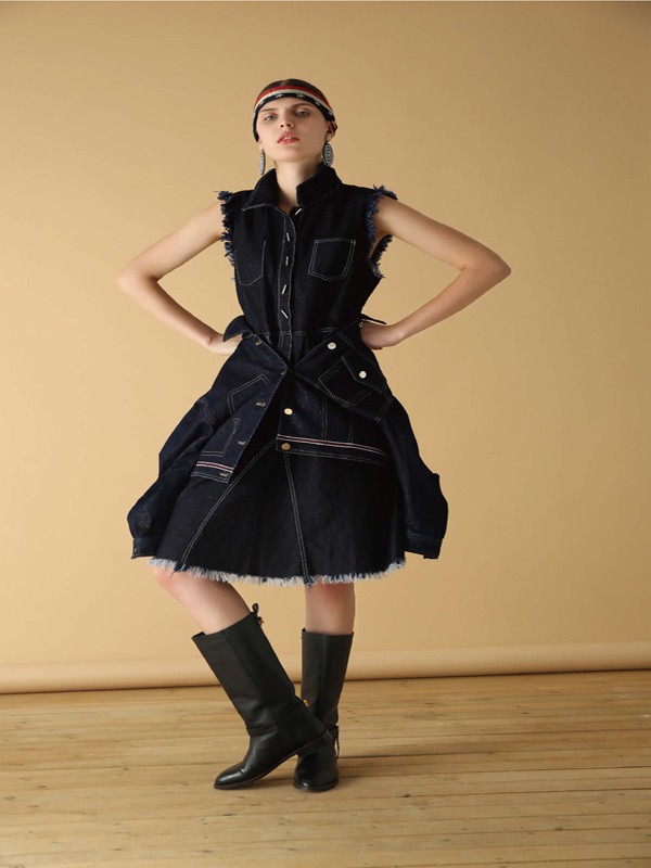 玛歌女装2022秋冬季黑色连衣裙