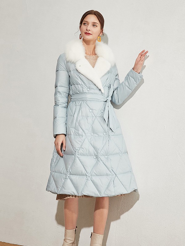 爱为2022秋冬季蓝色羽绒服