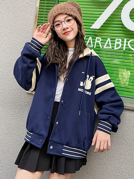 动漫童话童装2022秋冬季藏蓝色卫衣