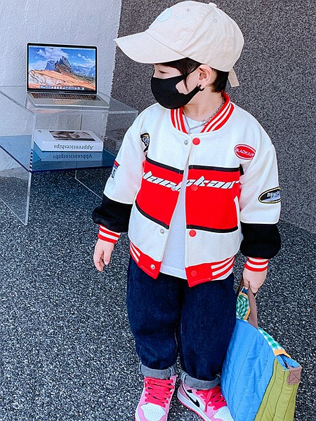 动漫童话童装2022秋冬季白色T恤