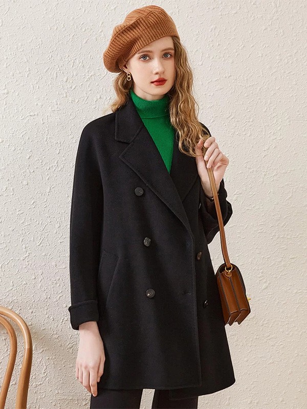 嫚慕丝2022秋冬季黑色大衣