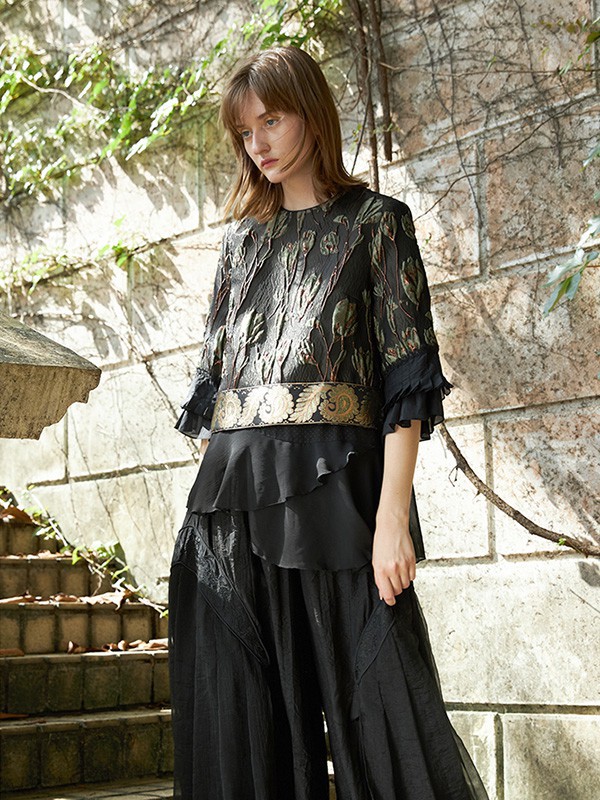 吉丘古儿女装2022秋冬季黑色连衣裙