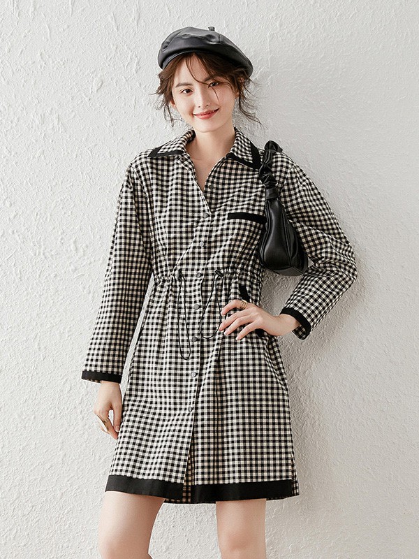 白鹿语女装2022秋冬季灰色连衣裙