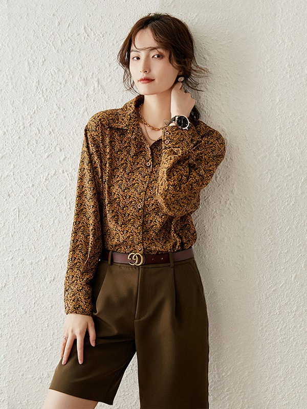 白鹿语女装2022秋冬季军绿色衬衫