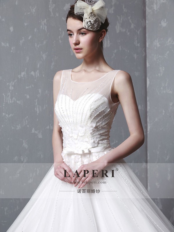 诺百丽婚纱2022秋冬季藏蓝色礼服